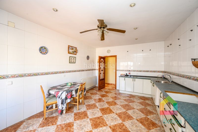 Foto a7d6fe9e-d8ce-4bb5-82f5-daf6052fedb2. Edifici a Sonseca
