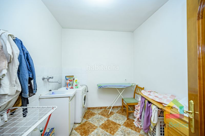 Foto d03436be-3807-48dd-b241-d56a3a0605a1. Edifici a Sonseca