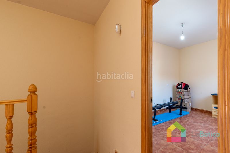 Foto 03e7469b-1755-4459-83c8-062c1c8c3d1d. Casa adossada amb calefacció a Carmena