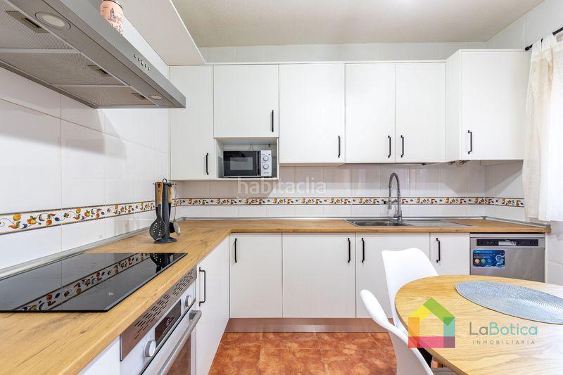 Foto e3d651b1-8964-40fb-845b-599a7247bff8. Casa adossada amb calefacció a Carmena
