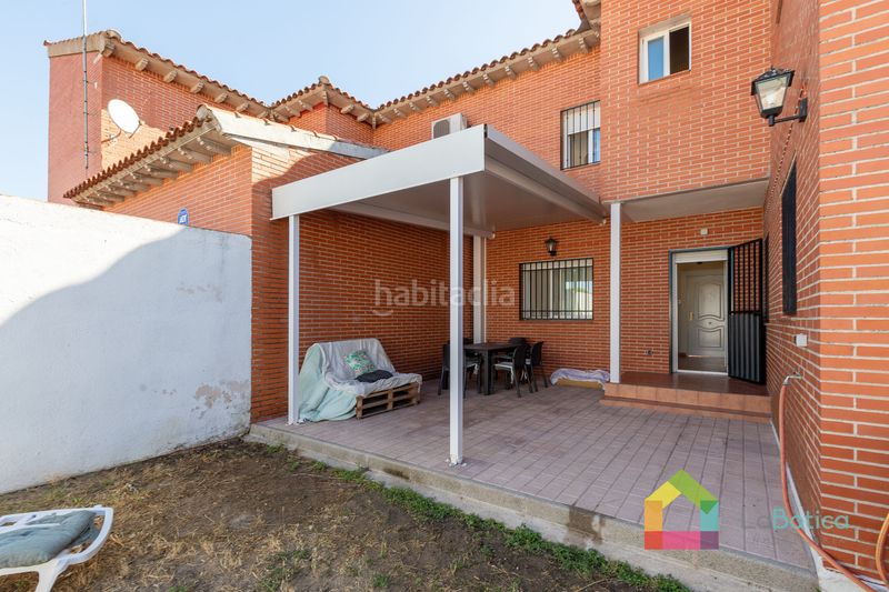 Foto f6e0aac5-e2b4-4ffa-93d1-1d28f0ac6f54. Casa adossada amb calefacció a Carmena