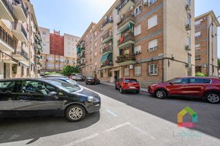Piso en La Reconquista. Piso de 4 dormitorios con dos terrazas y ascensor en santa teres