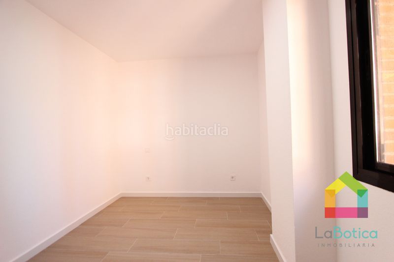 Foto 5a113b70-9ea9-4071-b177-06488b2d5dad. Pis amb calefacció a Buenavista-Valparaíso-La Legua Toledo