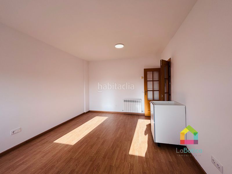 Foto ab7937a9-c634-43d2-851f-5200c1b5ef56. Pis a Ajofrín