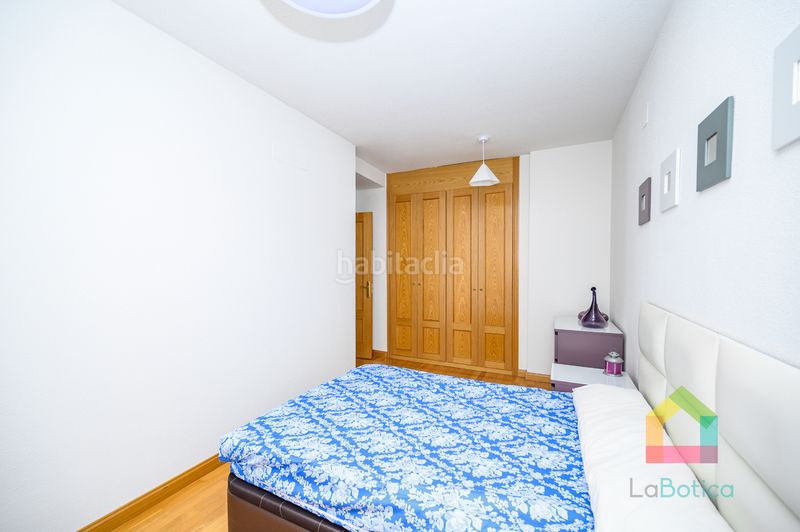 Foto 386b87e7-e433-4282-8b31-93ce87682a6e. Apartament amb aparcament piscina a Avenida Europa-San Antón Toledo