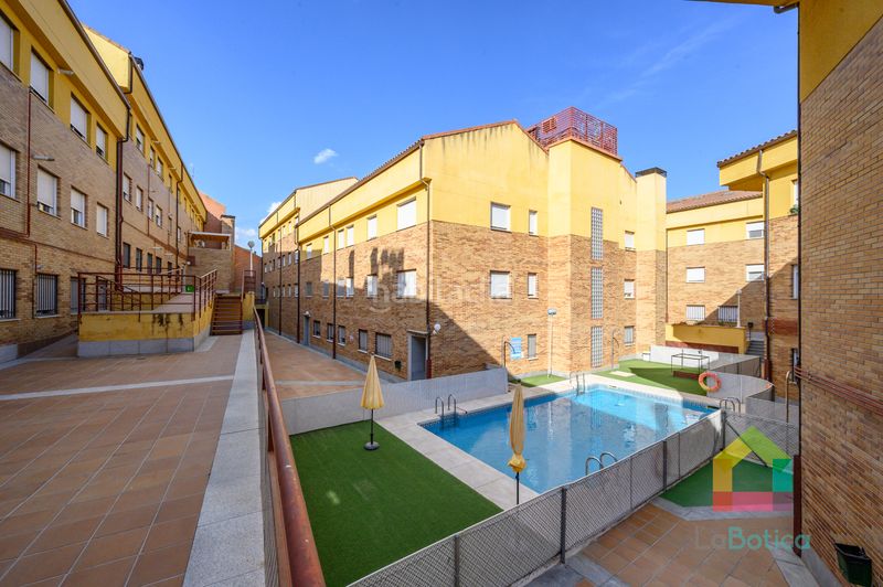 Foto 3d511407-edad-403e-9859-efe32756b9a5. Apartament amb aparcament piscina a Avenida Europa-San Antón Toledo