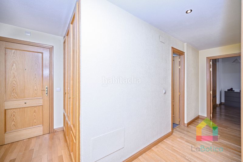 Foto 3ebea855-69b0-45d4-b893-b5eb6ba24892. Apartament amb aparcament piscina a Avenida Europa-San Antón Toledo