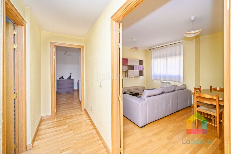 Foto 805c92ab-5e3f-4787-9f67-f5695eb0fab4. Apartament amb aparcament piscina a Avenida Europa-San Antón Toledo