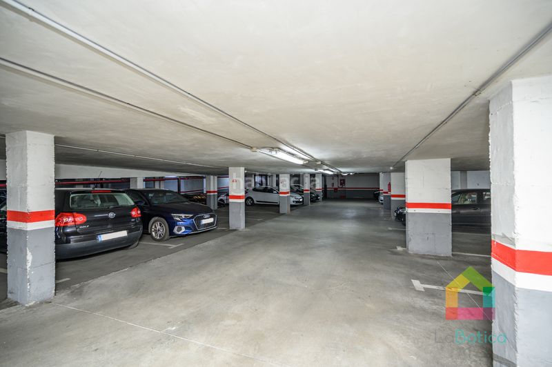 Foto 9cc65494-f6d5-4307-b41d-1353dad4810f. Apartament amb aparcament piscina a Avenida Europa-San Antón Toledo