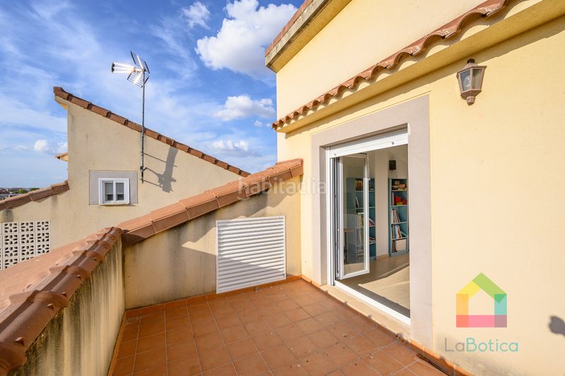 Foto 9e87987b-f5e0-4e29-be75-d975458702f6. Casa aparellada amb calefacció piscina a Magán