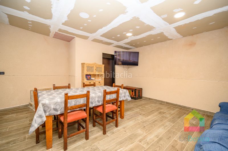 Foto a26b5ca4-0baf-4232-a539-19450e01f98e. Casa aparellada amb calefacció piscina a Magán