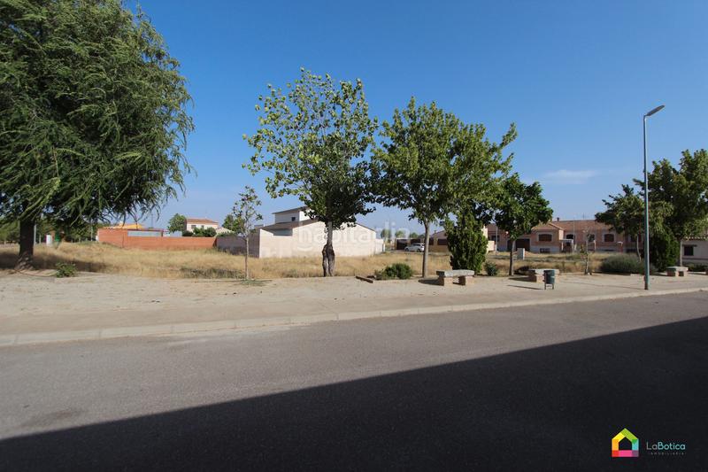 Foto e82129c4-f9ed-4c3a-8658-53f97aaf5904. Terreno residencial en Ajofrín