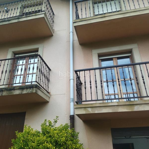 Foto 384ac9c0-5812-4261-af45-4cde66f55fd2. Casa adossada amb calefacció aparcament a Egia Donostia - San Sebastián
