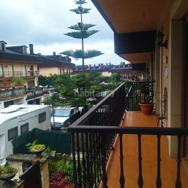 Foto 3a0b7c36-ba3a-4125-af15-a1f0d6b2411b. Semi detached house with heating parking in Egia Donostia - San Sebastián