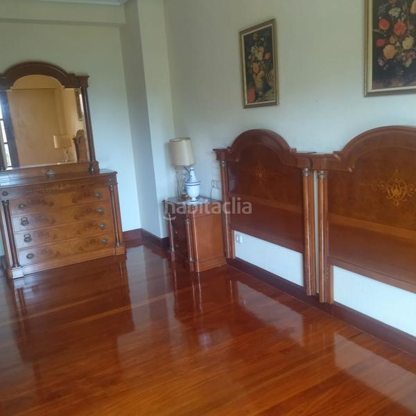 Foto 57e2ffae-f624-48ba-84f5-2155bc2799fe. Semi detached house with heating parking in Egia Donostia - San Sebastián