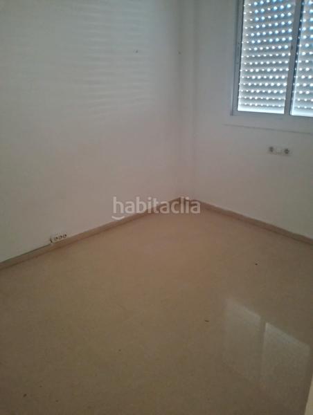 Foto aeda98e8-613b-440f-97c9-003a4d0e5684. Alquiler piso en carrer d'antoni bori 45 piso para entrar a vivir en Badalona