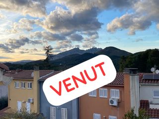 Maison jumelée  Carrer francesc macià. Casa adossada al centre de viladecavalls