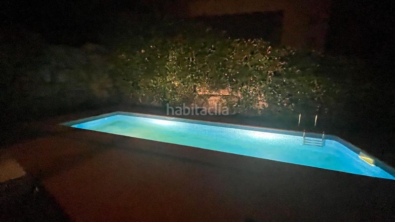 Foto 9f08424e-f533-4338-a8f2-8bcc9a7ec2fc. Casa aparellada amb xemeneia calefacció aparcament piscina a Viladecavalls