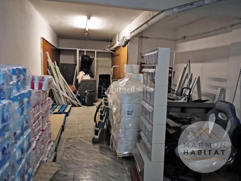 Foto db6c3278-a9b9-4851-ade8-b715977bc6bb. Local comercial  con salida humos en Mataró