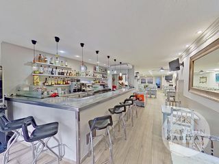 Local Comercial en Arenys de Munt. Local en venta, incluye maquinaria y restaurante funcionando