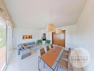 Casa aparellada a Caldes d´Estrac. Atención! casa con vistas al mar y riesgo alto de felicidad