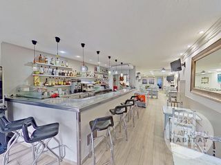 Miete Geschäftsraum in Arenys de Munt. Local en venta, incluye maquinaria y restaurante funcionando