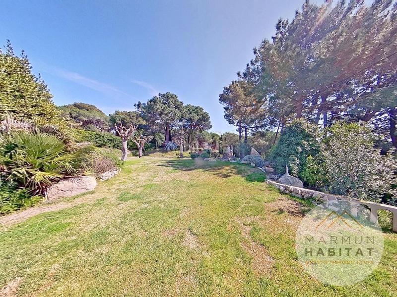 Foto 530f55e8-4e23-48c4-b3c2-057e1d600282. Haus mit parking pool in Canet de Mar