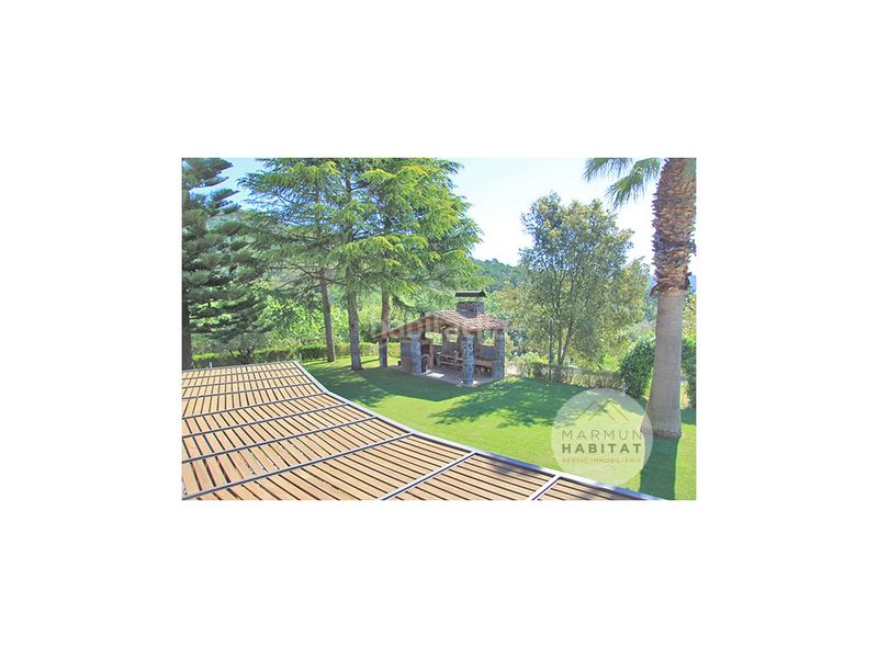 Foto e6cc0395-cee4-4dbe-b02b-bf6947b4ad0d. Haus mit parking pool in Arenys de Munt