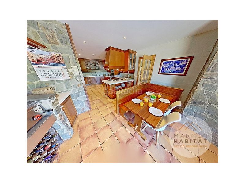 Foto eb47d42d-5db5-408e-8d43-d78d23d08a7a. Haus mit parking pool in Arenys de Munt
