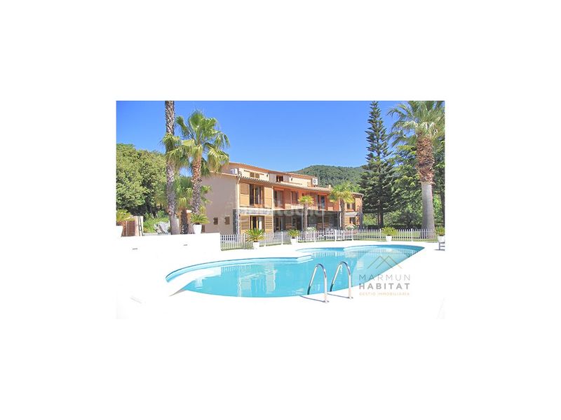 Foto fbb8f7c5-21e2-4bdd-8a56-2805de957fc5. Haus mit parking pool in Arenys de Munt