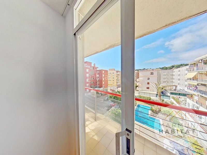 Foto 4c547d32-41d9-4285-abf3-0cb49d58d160. Apartament amb calefacció piscina a Calella