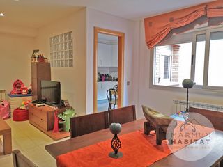 Duplex à Cerdanyola Nord. Dúplex planta baja seminuevo