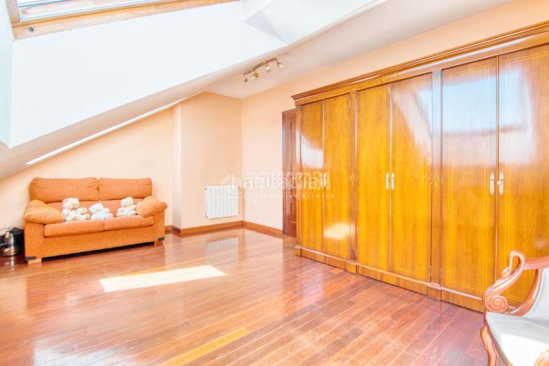 Foto 2bd770d0-74de-44c5-8e35-a552de417ddf. Casa pareada casa en venta en Las Villas - Valparaiso - El Peral Valladolid