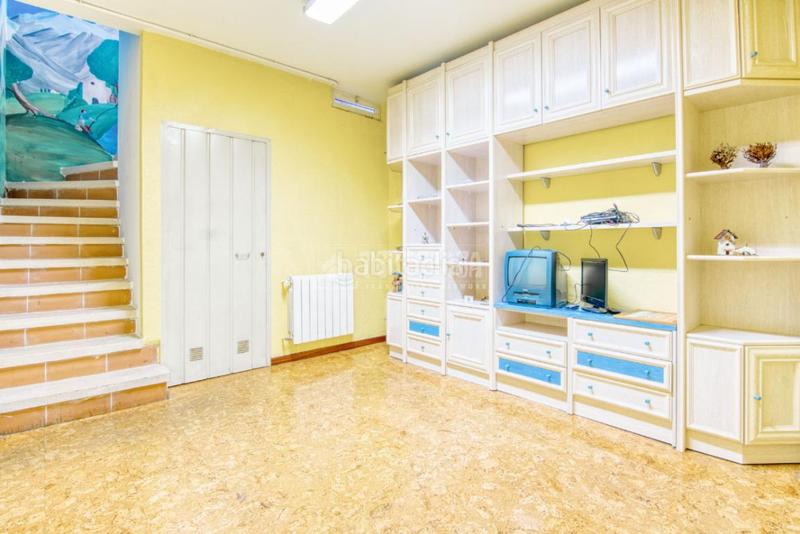 Foto 3b232b1c-dc68-40cc-9b0d-b57964a1438f. Casa pareada casa en venta en Las Villas - Valparaiso - El Peral Valladolid