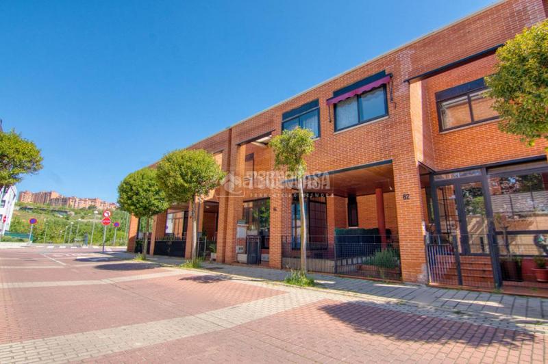 Foto 56ffdfb1-48eb-47c2-b690-823469c6eb20. Casa pareada casa en venta en Las Villas - Valparaiso - El Peral Valladolid