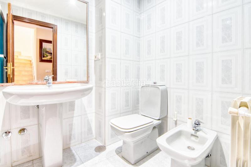 Foto 6a411d7e-2edc-4545-b818-fc61f76c76d3. Casa pareada casa en venta en Las Villas - Valparaiso - El Peral Valladolid