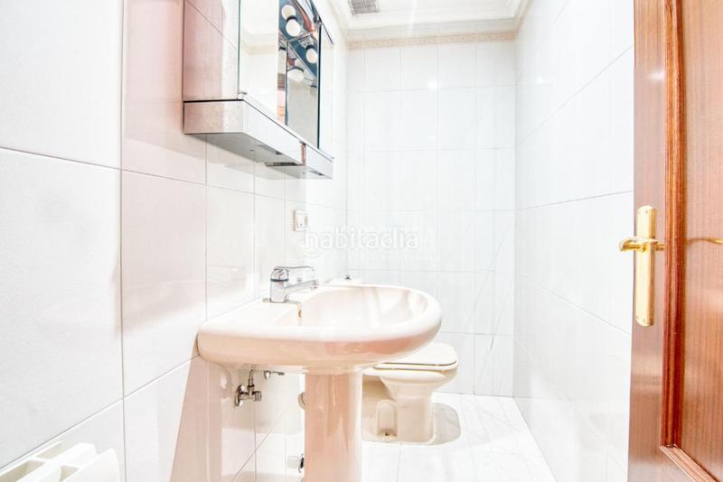 Foto a556a5ae-1a7a-4d0b-89d4-58f5d7b0736d. Casa pareada casa en venta en Las Villas - Valparaiso - El Peral Valladolid