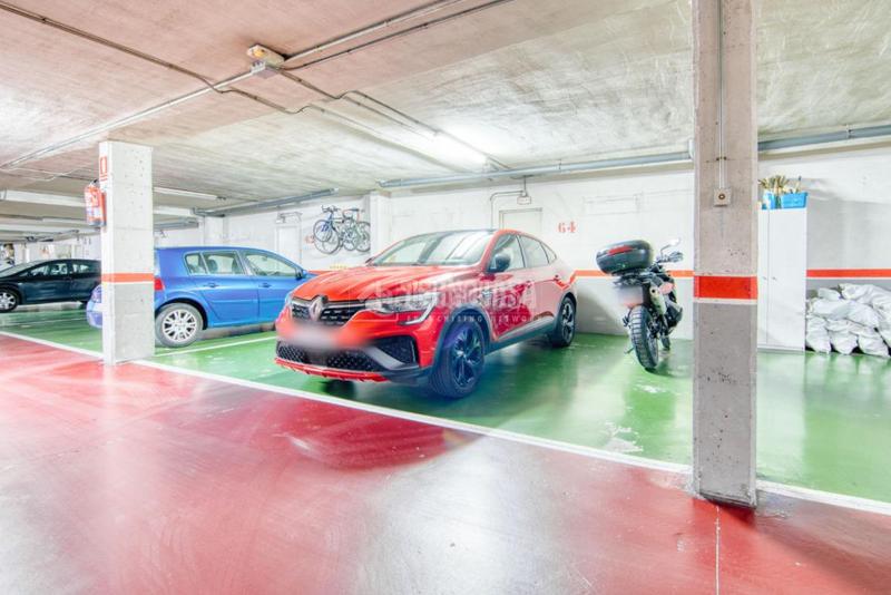 Foto b45c4956-5f0d-49e2-9f11-cd43d5c03122. Casa pareada casa en venta en Las Villas - Valparaiso - El Peral Valladolid