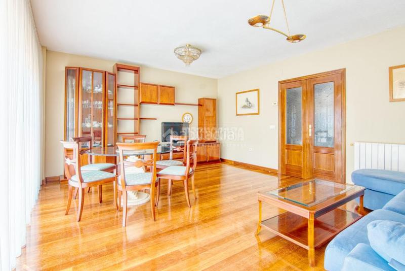 Foto d3dd7280-6092-43bc-8ab0-bdc0985b586d. Casa pareada casa en venta en Las Villas - Valparaiso - El Peral Valladolid