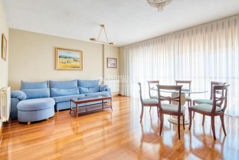 Foto d4a5ba8c-cf64-4a92-9e65-ec363fa59685. Casa pareada casa en venta en Las Villas - Valparaiso - El Peral Valladolid