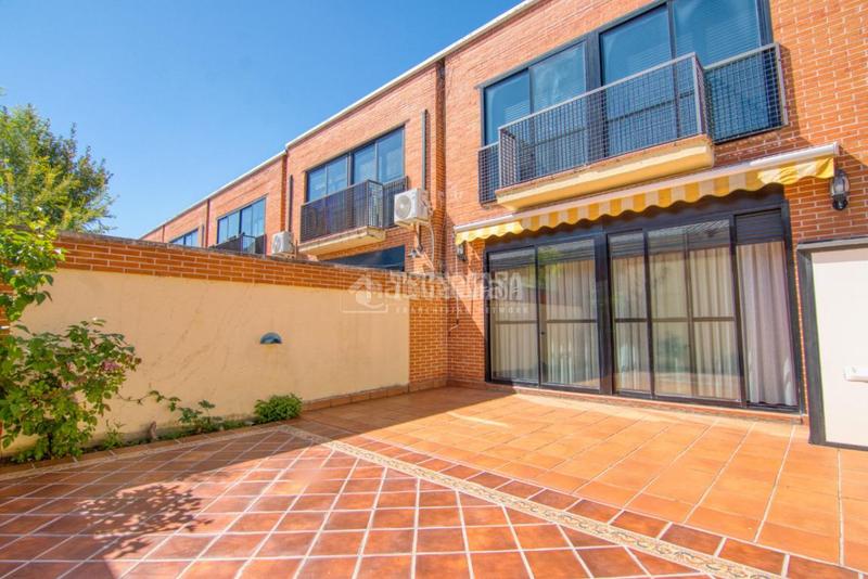 Foto e935e94b-7222-44e5-b8f6-59c1e9abfb6f. Casa pareada casa en venta en Las Villas - Valparaiso - El Peral Valladolid
