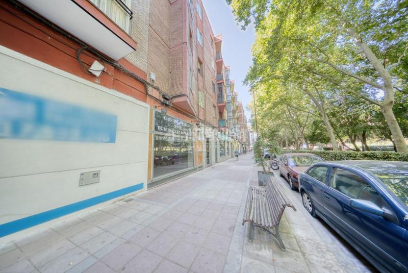 Foto ae72d6af-82ba-45a6-8c2d-21673398b096. Alquiler local comercial  en alquiler en Valladolid