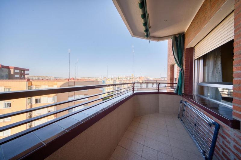 Foto f0d8969b-cf8a-4961-929c-7307a990fd95. Piso  en venta en La Rubia Valladolid
