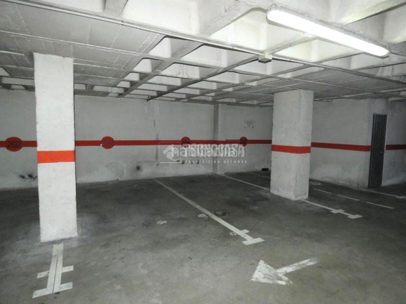 Foto 6a926739-63b0-4a03-a570-5df8c084682a. Aparcament cotxe a La Rubia Valladolid