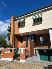 Towny house in Parque Alameda - Paula López. Casa en venta en valladolid