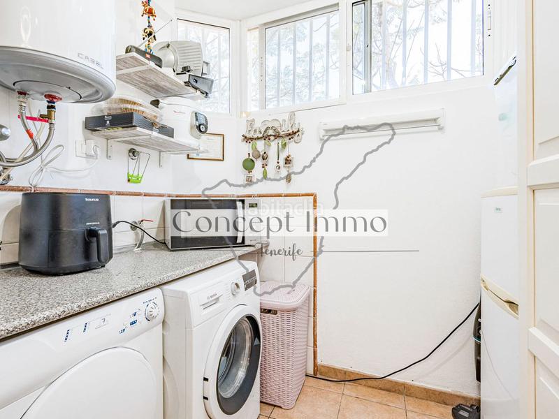 Foto d020d9d8-d361-44cf-900e-8ab8c98202bb. Planta baja apartamento en planta baja moderno y amueblado con una gran terraza con vistas al mar y piscina! en Adeje