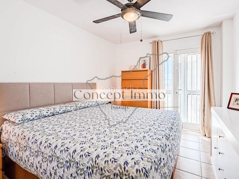 Foto ebbb0c57-4d0e-4952-ae74-a5c43c728597. Planta baja apartamento en planta baja moderno y amueblado con una gran terraza con vistas al mar y piscina! en Adeje