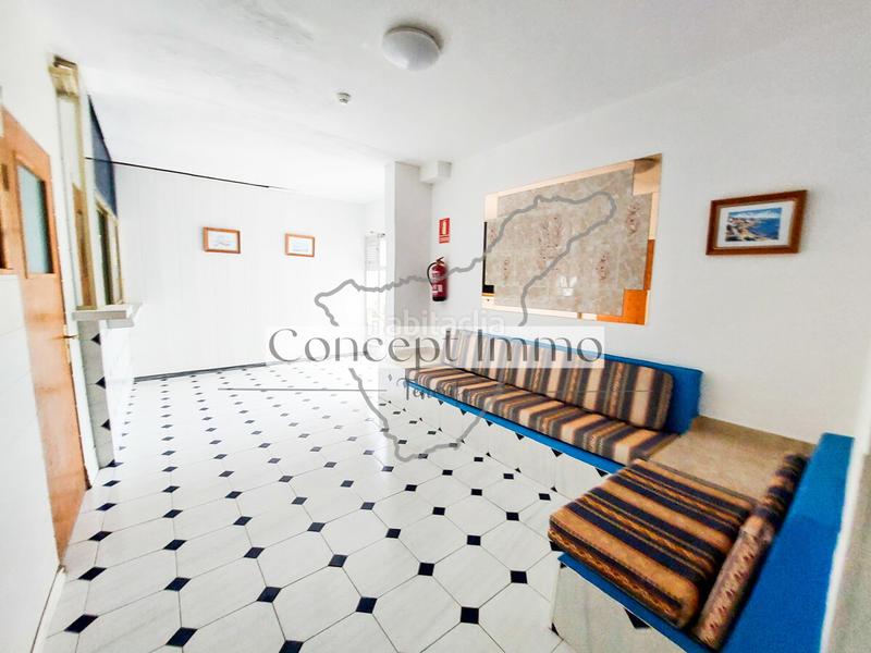Foto fe9be216-fd8f-48e0-b902-c8ae9add49a8. Piso en calle finlandia 3 estudio luminoso y amueblado con gran terraza y piscina climatizada en el complejo! en Adeje