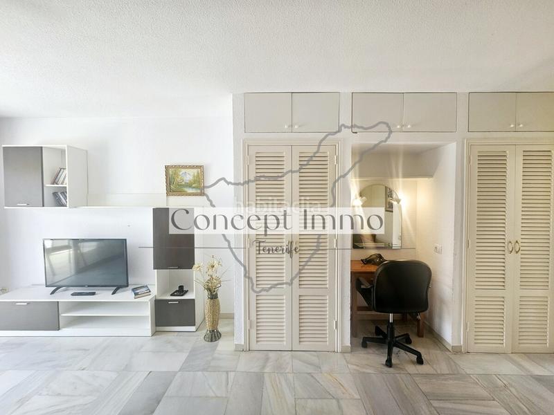 Foto 42c44ff4-2792-414e-b79d-956e657608df. Estudio  luminoso y amueblado con gran terraza y piscina climatizada en el complejo! en Adeje