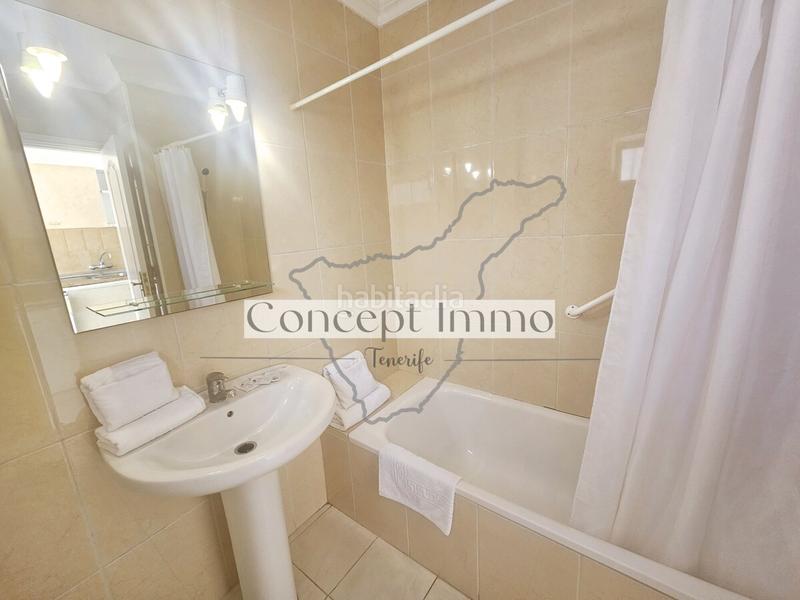 Foto 64183d44-36e3-42c8-8783-a304cac0d332. Estudio  luminoso y amueblado con gran terraza y piscina climatizada en el complejo! en Adeje